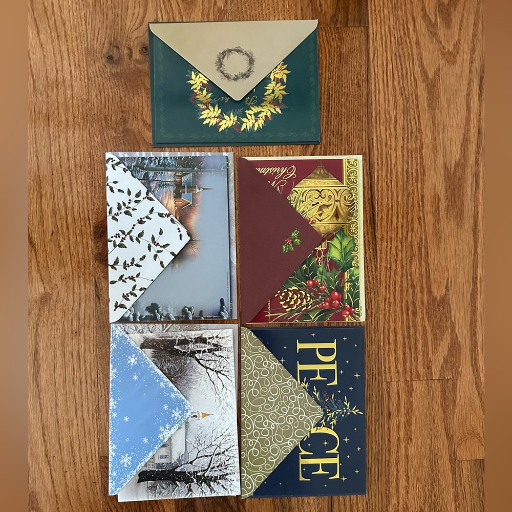 New 5 of Christmas Cards with Envelopes - Picture 2 of 3